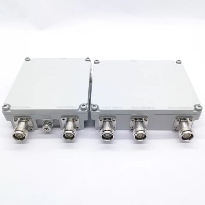 Buitengroep Tri-band Low Pim Combiner RF Combiner 698-960 1710-2170 2300-2700 MHz IP65
