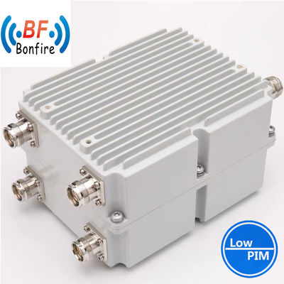 Buiten RF Passieve Dubbele Eenheid Dual Band Combiner 690-960/1710-1920MHz Holte Diplexer