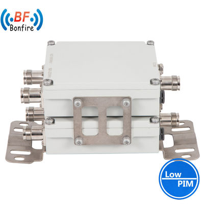 Buiten RF Passieve Dubbele Eenheid Dual Band Combiner 690-960/1710-1920MHz Holte Diplexer