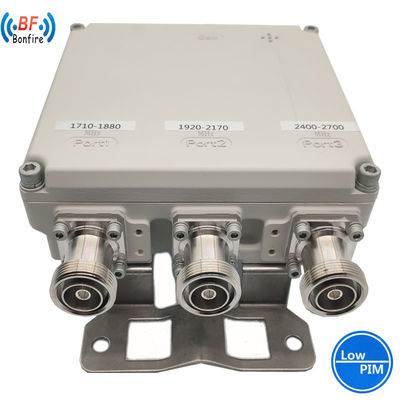 4.3-10 F DIN-F Interface RF Triplexer Triple Band Combiner 380-2700 MHz Grijz/rood/zwart