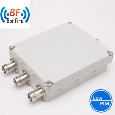 Op maat gemaakte 4 Way Quad-Band Combiner 1710-2700MHz RF Low Pim Quadplexer met N Vrouwelijke