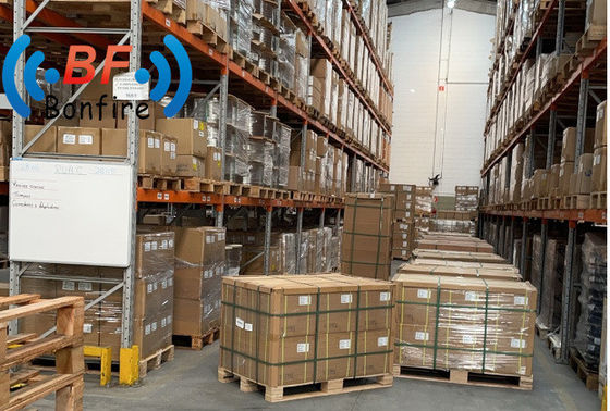 Indoor gebruik 698-2700MHz MIMO Directional Panel Antenna voor 4G 5G Omni Antenna