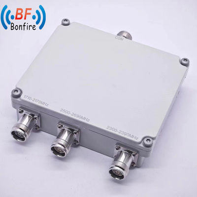 1710-2170MHz 2300-2690MHz RF Low Pim Diplexer met N vrouwelijke connector 4 Way Combiner