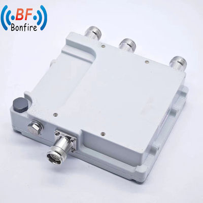 1710-2170MHz 2300-2690MHz RF Low Pim Diplexer met N vrouwelijke connector 4 Way Combiner