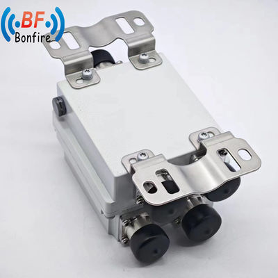 Innen/buiten IP65 1710-2170MHz 2300-2690MHz RF Signal Unit Dual Band Duplexer Combiner