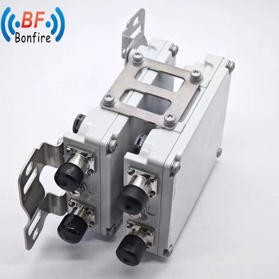 Op maat 1710-2170MHz 2300-2690MHz Dual-Band RF Diplexer Duplexer met SMB Vrouwelijk
