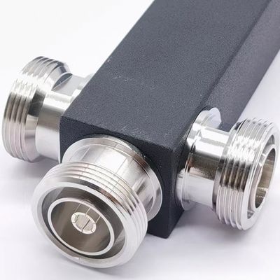 Ultrabreedband 2/3/4 Way Low Pim Reactief High Power Splitter 698-3800MHz DIN F