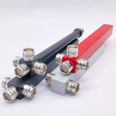 4 Way Low Pim Reactive High Power Splitter 698-3800MHz 4.3-10 F Grijz/Rood/Zwart/Aangepast