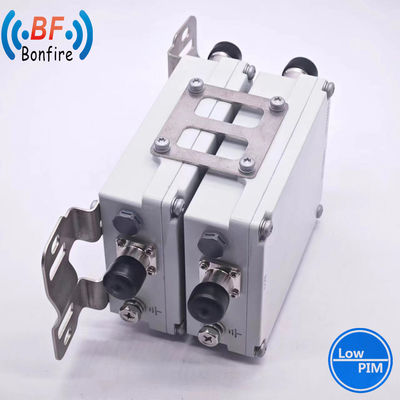 HLQ-XXXXX VHF Microwave Duplexer voor Firstnet-oplossing 1710-2170MHz 2300-2690MHz