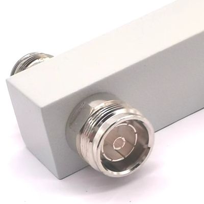 Ultrabreedband 2 Way Low Pim Reactive High Power Splitter 698-4200MHz 4.3-10f voor Ibs/Das