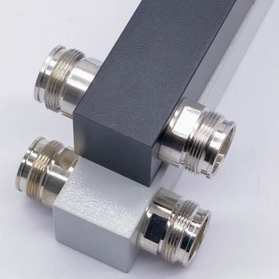 Ultrabreedband 2 Way Low Pim Reactive High Power Splitter 698-4200MHz 4.3-10f voor Ibs/Das