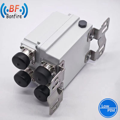 HLQ-XXXXX RF Combiner voor DAS N Vrouwelijke lage PIM 1710-2170MHz 2300-2690MHz Op maat