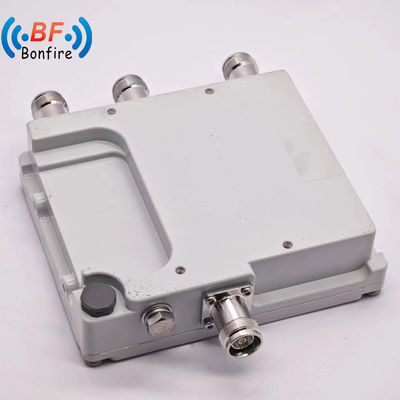 4X4 Low Pim 1710-1880 1920-2170 2300-2400 2500-2700MHz met N 4.3-10 DIN Connector Grijs