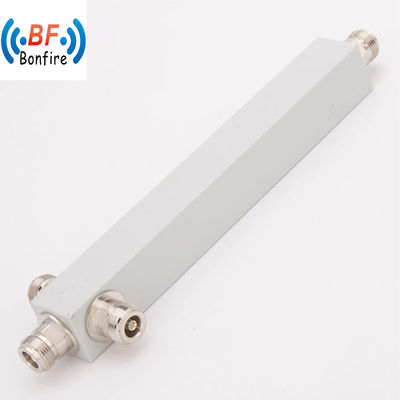 Pakket Bruto Gewicht 0,410kg 698-4000MHz 3weg Pulse Power Splitter voor Das Ibs