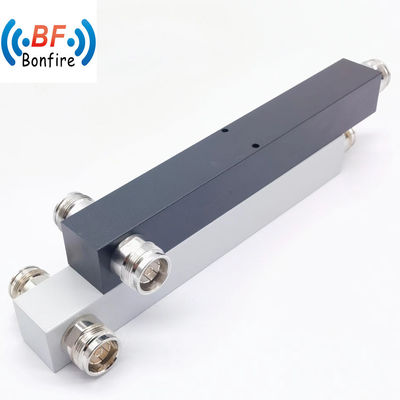 Indoor/Outdoor 2 Way Reactive Power Splitter -160dbc IP65 350-3800MHz N Vrouwelijk Grijs