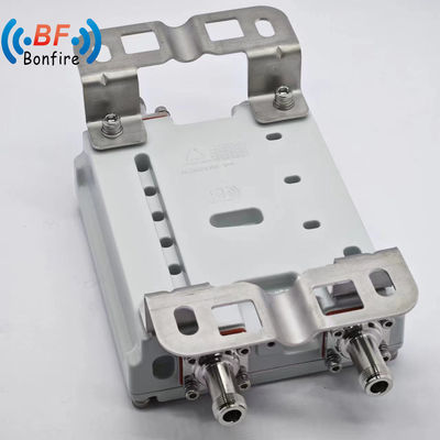 Passive Combiner RF Triple Band Triplexer voor GSM Dcs WCDMA DIN-Female RF Diplexer