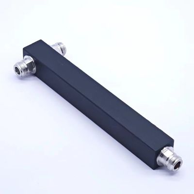 Pakket Grootte 22.00cm * 7.00cm * 4.00cm Hoog vermogen N-F IP65 698-3800MHz 2 Way Splitter