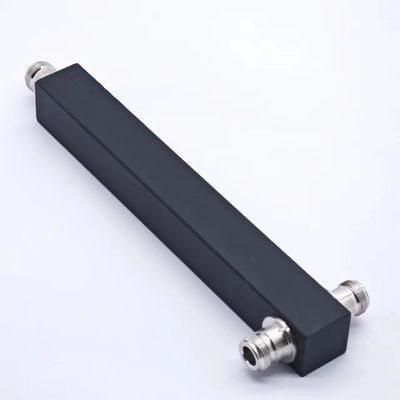Pakket Grootte 22.00cm * 7.00cm * 4.00cm Hoog vermogen N-F IP65 698-3800MHz 2 Way Splitter