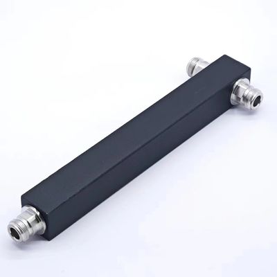 Pakket Grootte 22.00cm * 7.00cm * 4.00cm Hoog vermogen N-F IP65 698-3800MHz 2 Way Splitter