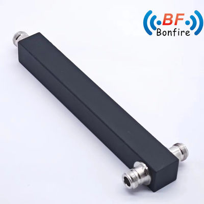 2 Way Power Splitter 617-4000MHz N Vrouwelijk IP65 Naai 22,00cm * 7,00cm * 4,00cm Pakketgrootte