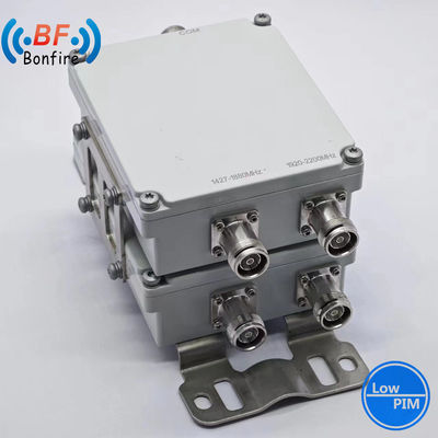 Gepersonaliseerde Low Pim 200W Triplexer RF Diplexer Combiner voor Ibs/Das Overall Capacity