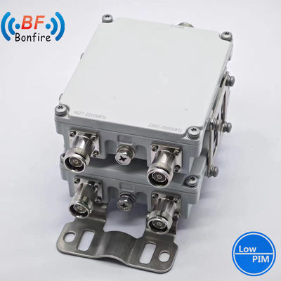 Op maat gemaakte Low Pim -155dbc 2300-2400 2500-2700MHz Triplexer RF Diplexer Combiner