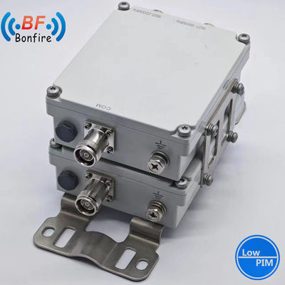 Op maat gemaakte Low Pim -155dbc 2300-2400 2500-2700MHz Triplexer RF Diplexer Combiner