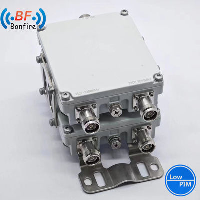 Op maat gemaakte Low Pim -155dbc 2300-2400 2500-2700MHz Triplexer RF Diplexer Combiner
