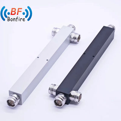 50W Rood bekleed 617-4000MHz 2/3/4 Way Power Divider Splitter met klantvereisten