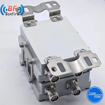 Triplexer 1710-1880 1920-2170 2300-2400 2500-2700MHz met N vrouwelijke connector Bts Grijs