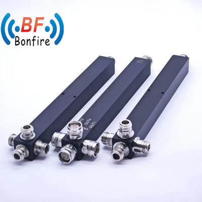 4 Way Power Splitter Divider SMA Vrouwelijk 617-4000MHz Grijs Pakket Bruto Gewicht 0,510kg