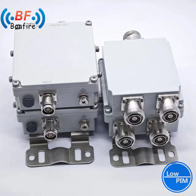 RF Triplexer Diplexer Combiner 1710-1880 1920-2170 2300-2400 2500-2700MHz Enkel 4,3-10f -160 Dbc IP67