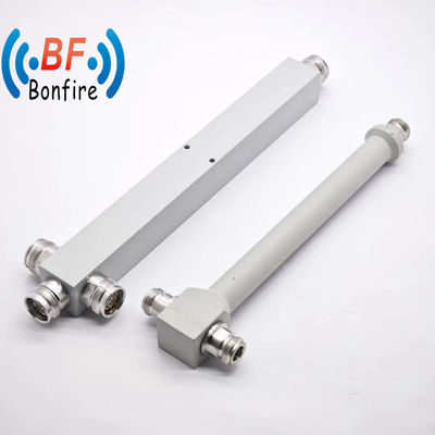 Compact 2400-6000MHz 2-weg cavity power splitter met N-F/4.3-10-F/DIN-F interface