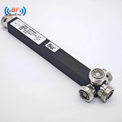 GFQ-XXXXXX 5000-6000MHz 4-weg pcb-splitter voor stabiele en consistente prestaties