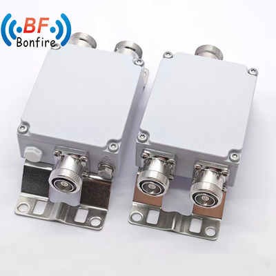 N Man tot N Vrouwelijke RF Combiner Dual Band Combiner RF Coaxial Fixed Attenuator 2500-2700MHz 3-40 dB