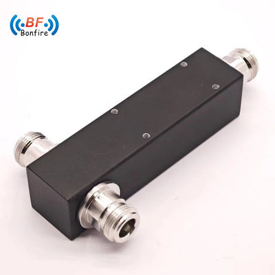 12.00cm * 7.00cm * 4.00cm Pakketgrootte 5000-6000MHz 2 Way Power Divider