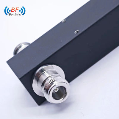 Breedbandfrequentiedivider RF Power Splitter N Vrouwelijk voor 5000-6000MHz frequentiebereik