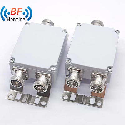 4.3-10f DIN-F N-F RF combinator voor binnen/buiten IP65 1920-2170 2300-2400 2500-2700MHz