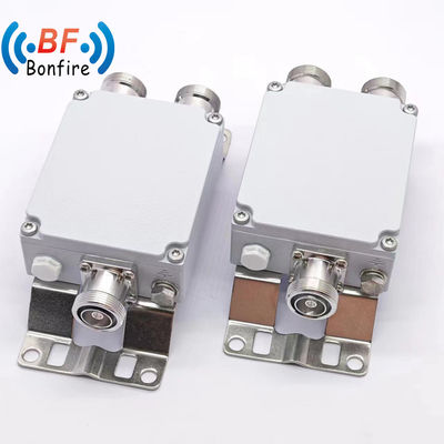 4.3-10f DIN-F N-F RF combinator voor binnen/buiten IP65 1920-2170 2300-2400 2500-2700MHz
