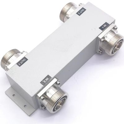 Hybride combinator Hybride koppeling 2 in 2 uit DQ-0638-223301 617-3800MHz DIN-F met 1