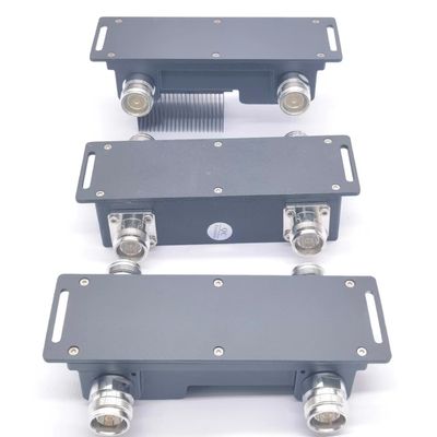 2 in 2 uit Hybrid Combiner Hybrid Coupler 698-3800MHz 4.3-10 F voor Ibs/Das Projecten