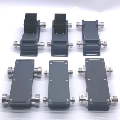 698-3800MHz Hybrid Coupler 2 in 2 voor in Gebouw Das DIN-F Zwart Grijs Op maat