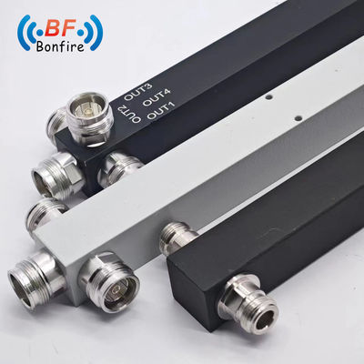 50W tweewegsplitser voor telecommunicatieproducten Low Vswr 617-4000MHz SMA Vrouwelijk