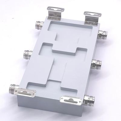 Gepersonaliseerd 698-3800MHz 3 in 3 uit Wireless Telecommunication Hybrid Coupler in Zwart