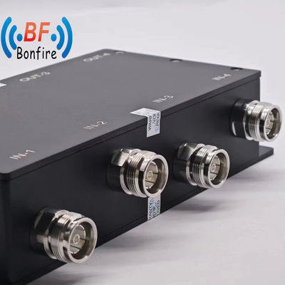 Combiner voor binnen/buiten IP65 698-3800MHz RF 4X4 Hybride koppelaar 4.3-10 Vrouwelijk