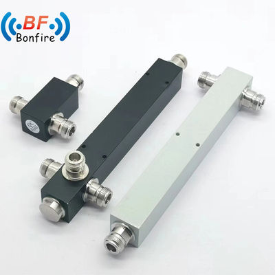 Grijs 50W RF 2 Way Power Splitter Power Divider 698-3800MHz voor telecommunicatiesystemen