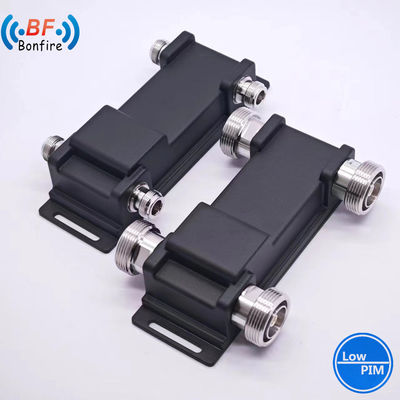 Buiten IP65 617-3800MHz RF passieve hybride koppelcombinator met N vrouwelijke aansluiting