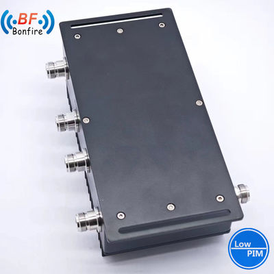 DQ-XXXXXX 698-4000MHz breedband RF 4X4 Hybride combinator Matrix Hybride koppelaar Zwart Rood