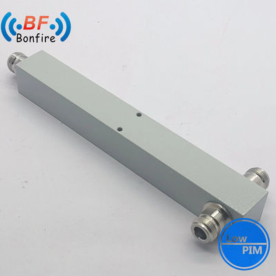 2 Way Power Splitter 0.6-6GHz 50W N SMA Vrouwelijk Telecom Pakket Bruto Gewicht 0.510kg