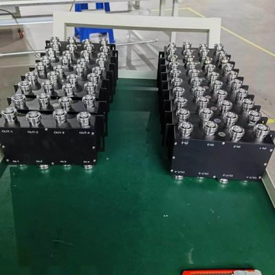 698-4000MHz 4X4 4 in 4 uit 300W 155pim RF Hybrid Coupler Hybrid Combiner voor Das Ibs